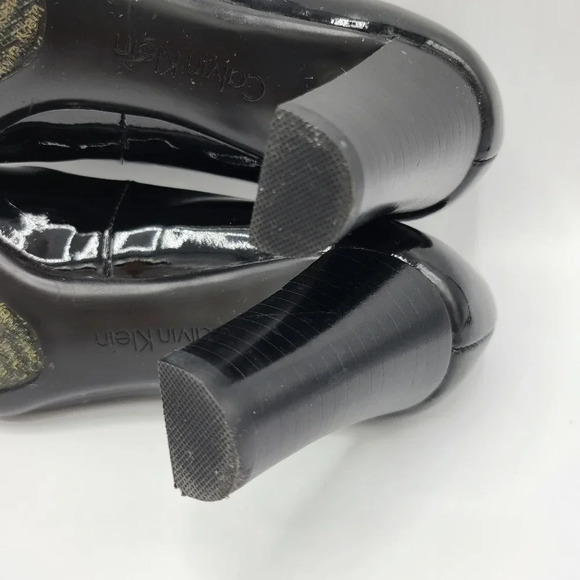 Calvin Klein Babe Black Patent Leather Heels Pumps Stacked Heel in Box 7 - Picture 12 of 15